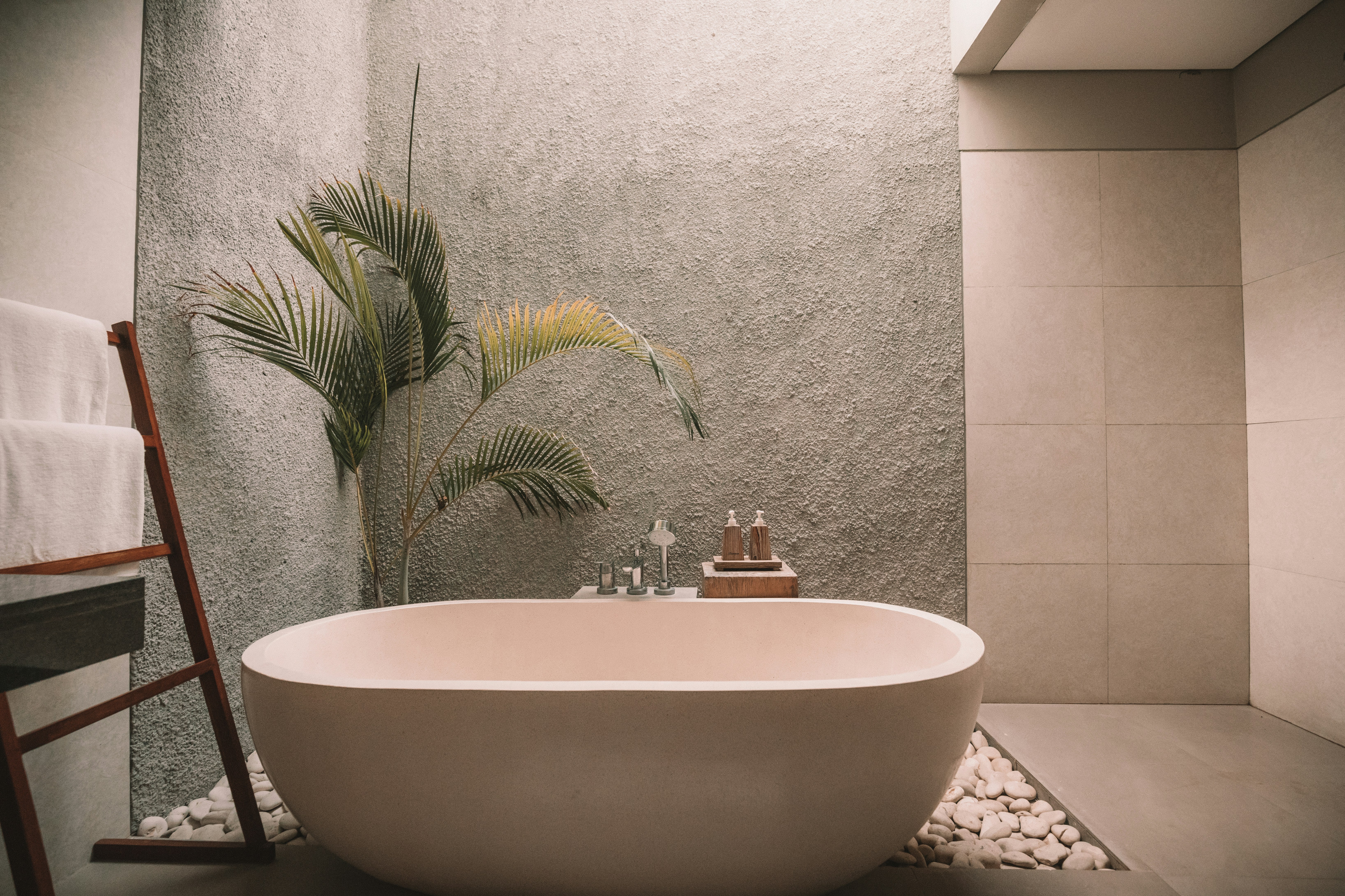 Modernes Badezimmer von Haustechnik Edward